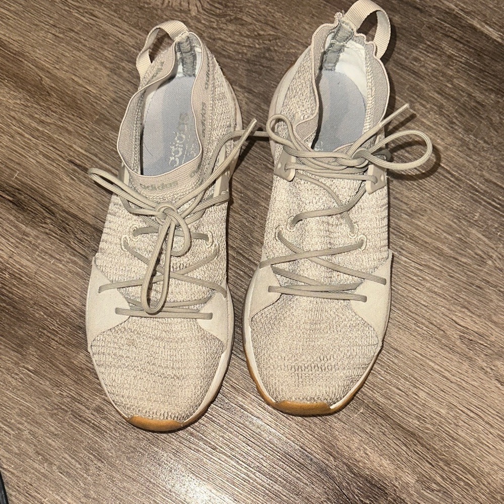 adidas Women's Light Beige Sneakers